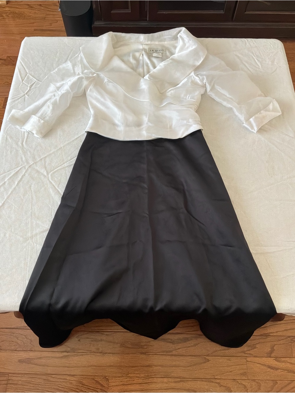 ******* White & Black Two-Tone Wedding Dress by Anne Fontaine b6 *******